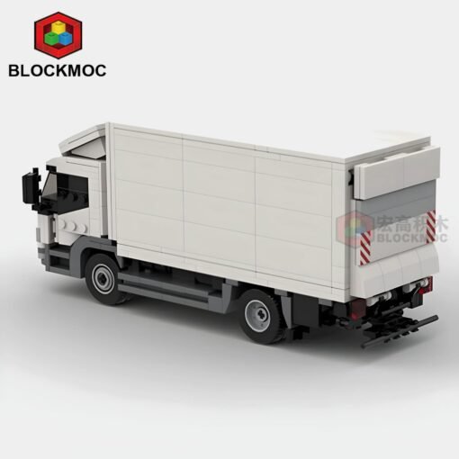 Mercedes-Benz Truck - Image 2