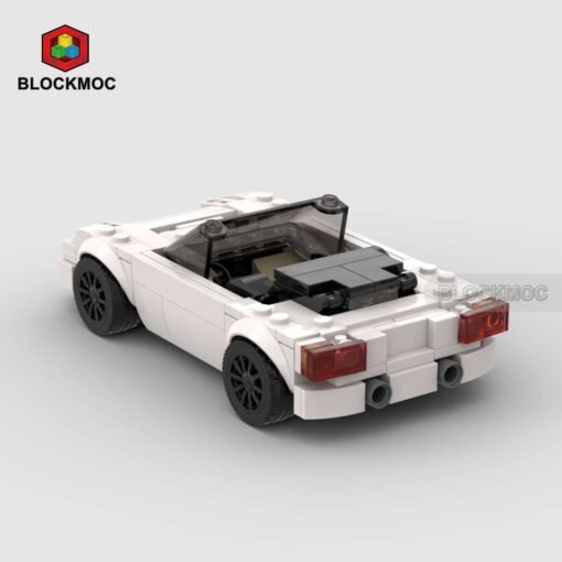 Mazda MX-5 Miata Convertible - Image 2